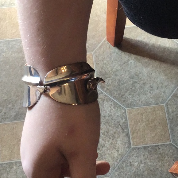 BEAUTIFUL BOLD STERLING SILVER BRACELET - Picture 3 of 6